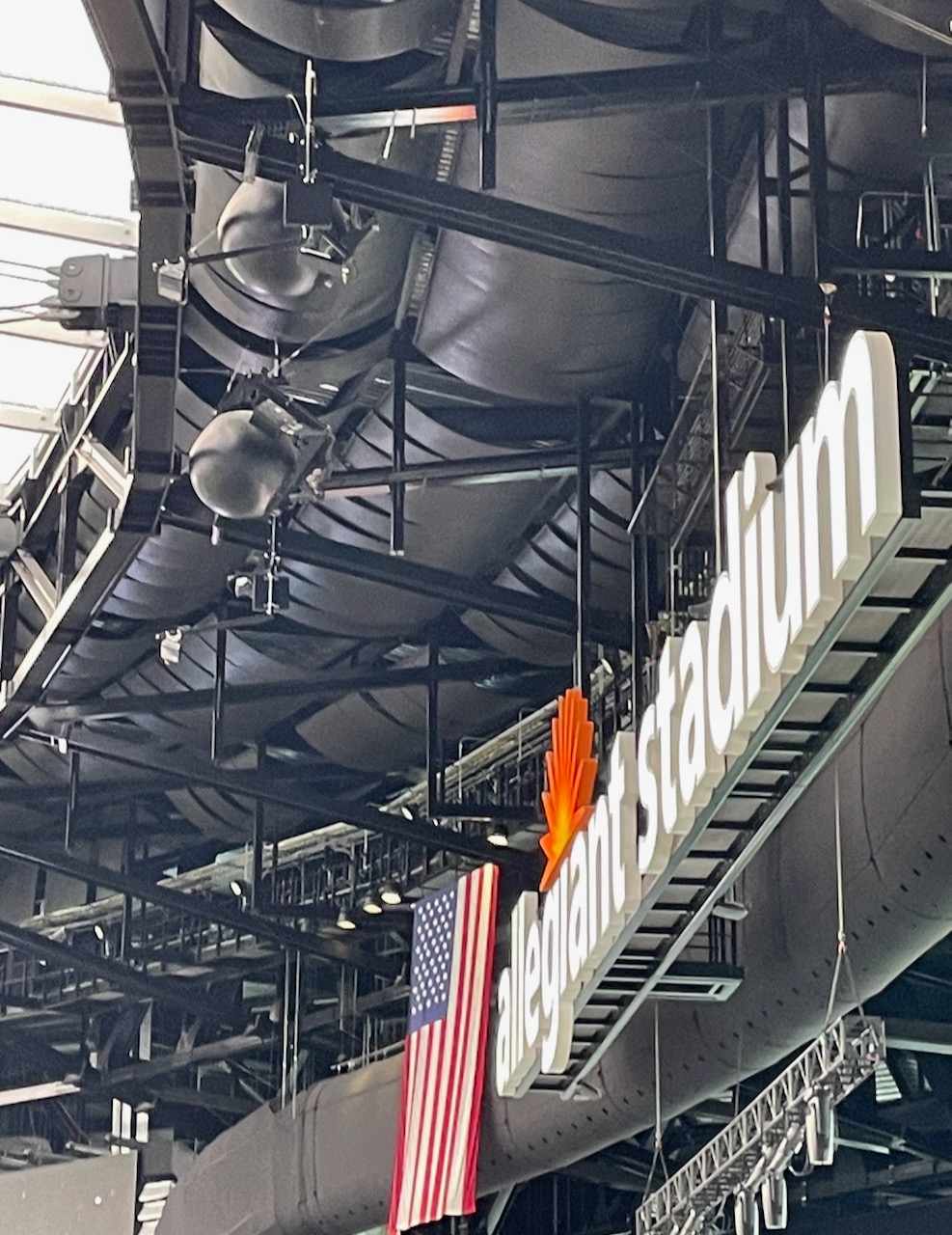 The story behind the success of the MatSing Lens Antenna Stadium Tech